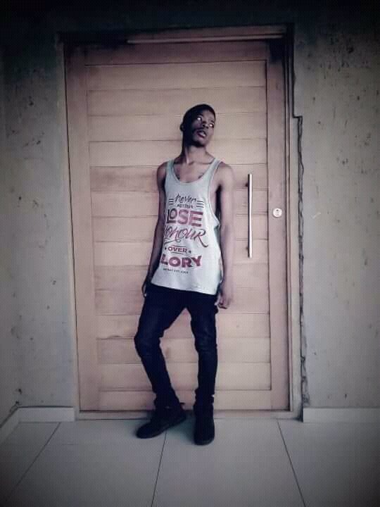 Ambitious
Love Hip hop & Deep house
Future Radio Personality @YFM
Follow I Follow back.
In a Relationship with @Givonnemodula
