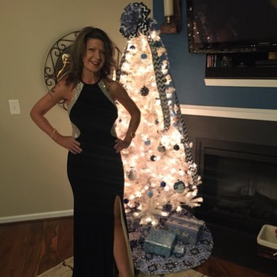 LizTryde's profile picture. #SclerodermaWarrior
