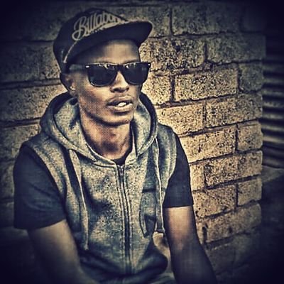 ThabisoMoletsa6's profile picture. music is life and it speaks through me.