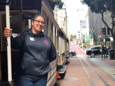 Rockin' Magenta with Pride at Powell. Striving to reach my potential every day. #CAP2018 #SFSUAlumnus #NewGenerationOfLeadership