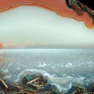 MasHi_111's profile picture. 