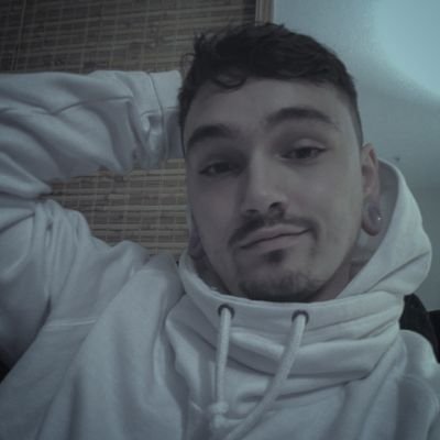 NC Music Engineer. Hip-Hop Artist. Spreading Love With A Microphone. Be WATER. #CounterCultureMusic / Check My Tunes On The Link Below / DM Me For Features!
