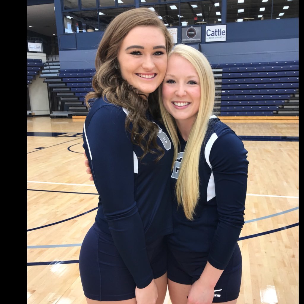 Iowa Western Volleyball  ||  CUNE Volleyball & Cheer