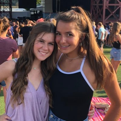 CarolineGeist18's profile picture. 