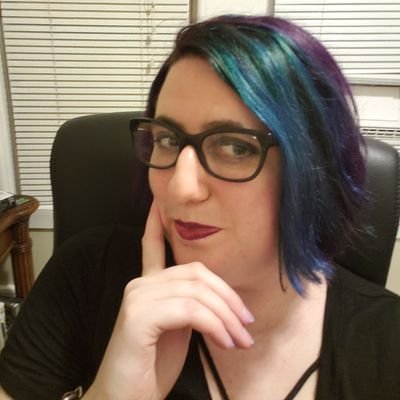 Hufflepuff. Nerdfighter. Novice rapier fencer. Rainbow-themed human.
ask me about my pronouns