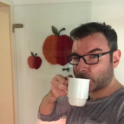 DirkSuske's profile picture. Meinungsmacher in der IT-Industrie Reisen Technologie & Wissenschaft Wirtschaft & Finanzen Wissenschaft Techniknachrichten Lifestyle