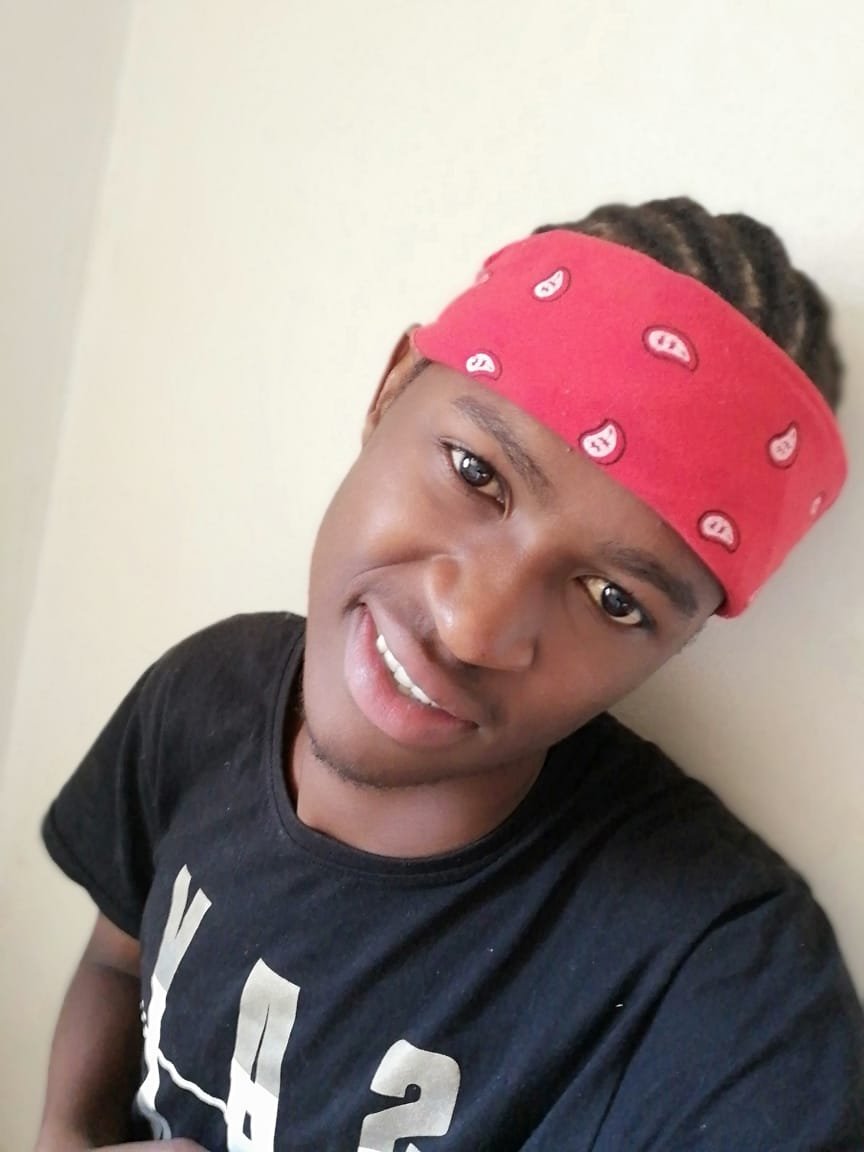 Tee_Saah's profile picture. DJ Mixer, Producer, Founder Of The Pimville Block Party, With Lezinto Fam, Calm and Fun Guy, ♊ ,God Fearing, Proudly_SA📌

Email : yourboyteesaah@gmail.com