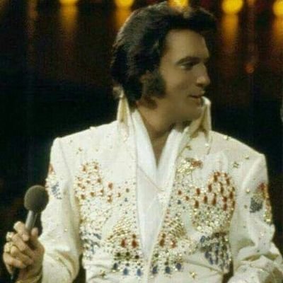 suffer from anxiety and depression!! I don't hold back on my opinions! love anything Elvis ❤❤