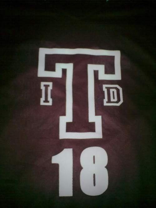 carraskin17's profile picture. 