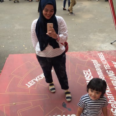 cikahendra's profile picture. 