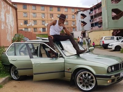 Petrus75129167's profile picture. 