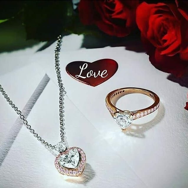 HaniyaK24373105's profile picture. i am done bs(cs)