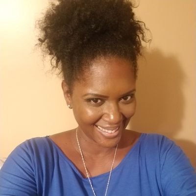 My right brain and left brain compete all the time for relevancy. Lover of arts, music, and all things tech! If you can dream it, you can create it.