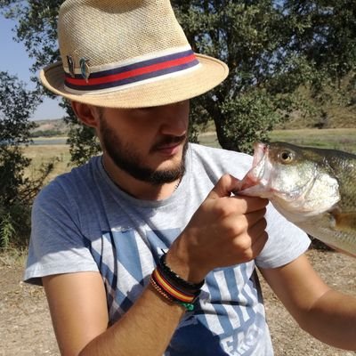 Biólogo, amante de la naturaleza🦉🐟🌳
Ikigai 🎋
@clazaro_93 @lazaronaturebird