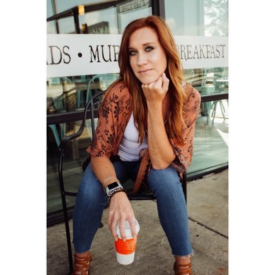 Kenzie_Waldrop's profile picture. chasing after the one who died to set me free || insta: mckenzie.waldrop