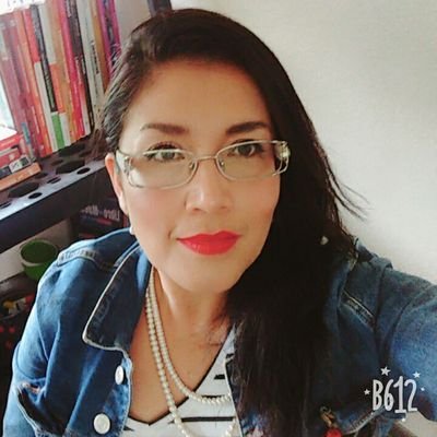 CamposLore's profile picture. sin equipaje