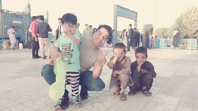 FaramarzSina's profile picture. Life is one be one!