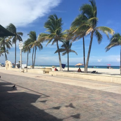 misscancun_'s profile picture. 🖤