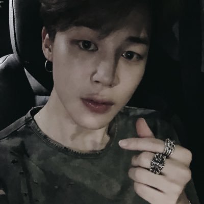 follow my main account: @bangtansfrens