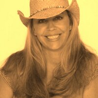 Lori Roberts - @Lorib38 Twitter Profile Photo