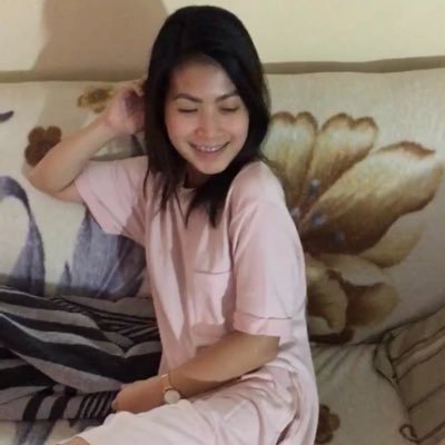 XiiLa_Rose's profile picture. “Never get discouraged when things go beyond your expectation. The greatest glory in life is never falling but rising everytime you fall.” :)