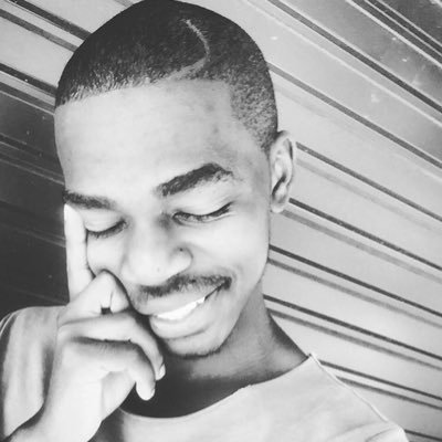 mechanical engineering: fitting graduate 👨🏼🎓📚iG: @Whoissbonelo ....driven by the elements of the universe.🌊🌍💨