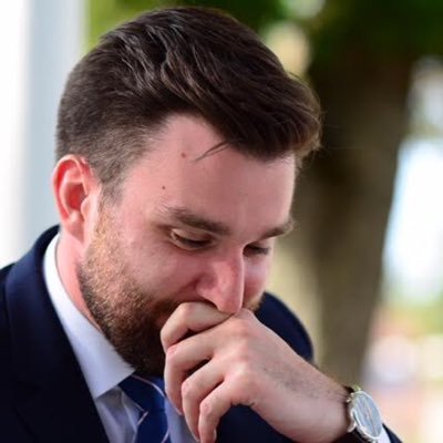 Von Badenern, Württembergern, Batman, Kaffee und Whiskey - All tweets private - Allergiehinweis: Kann Spuren von Ironie enthalten!
