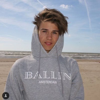 tessavanoostend's profile picture. 