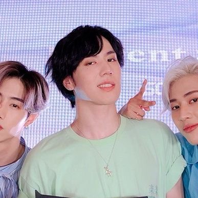Follow @IGot7inggg instead 💖 I promise to follow you back there! ☺️

@PHGOT7Updates