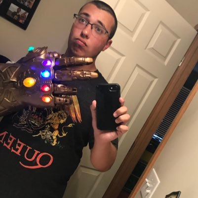 MNerdthings's profile picture. Had to make a whole different profile so I wouldn’t spam everyone I know. It be like that sometimes tho 🤓