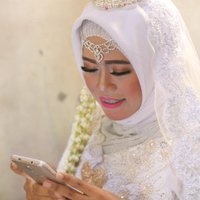 Dhona (@dikdhona) 's Twitter Profile