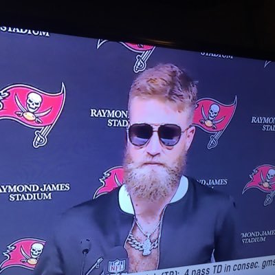 HookemKc's profile picture. golf perro