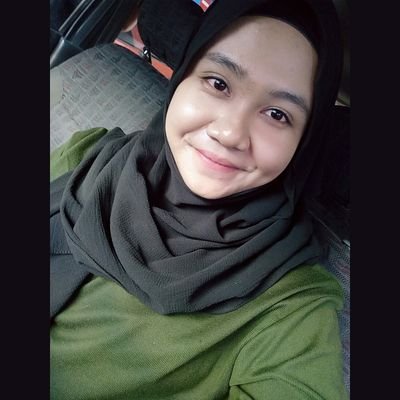 nuR scEDiRRa aiSaH BiNTi mOhd tERmiZi..  pOLitEKNIK SuLTan azLAn sHaH..