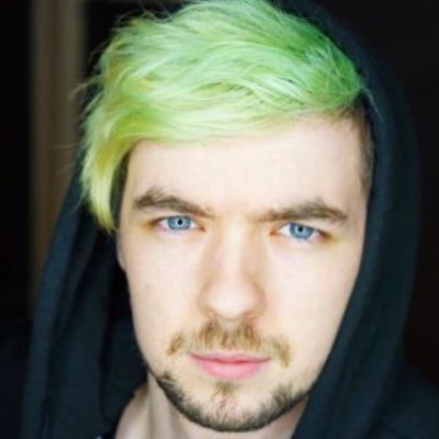 I love horses and the youtuber jacksepticeye