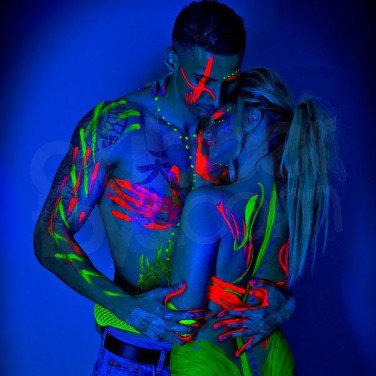 Couple from New York. We’re Deplorable. Drain the Damn Swamp! TURN ON NITE MODE #1First #LivingBalanceClub #SteemDrive #ccBoost #keepinitreal #IFB