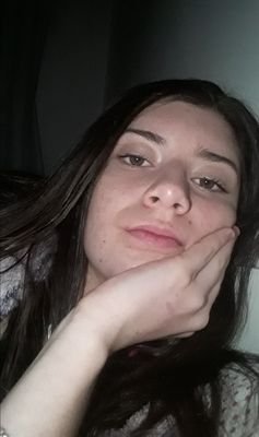 girls don't like boys, girls like memes and money