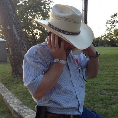 vector1pest's profile picture. 