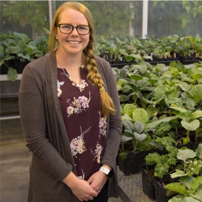 @USDA NIFA postdoc 📚💻 •  evolutionary biology 🧬🧪 • plant systematics 🌿🥦  #iamabotanist • she/her 👩🏼‍💻