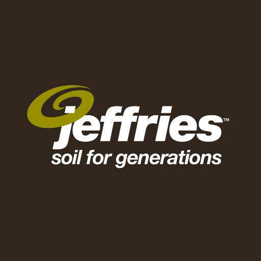 Jeffries recycle green organics to make quality composts, mulches and soils to condition and improve South Australian soils and gardens.