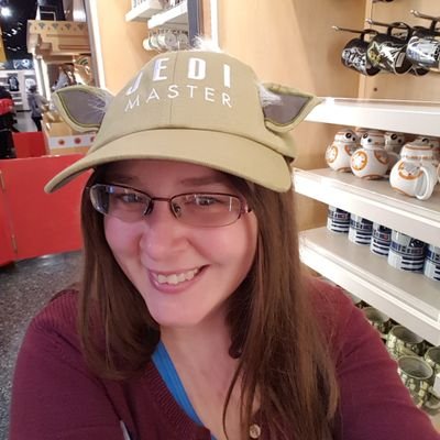 Lifestyle and Travel blogger - autistic, loves hiking, comic con, horror movies, tv and books. Penguins 😍🐧Buffy the Vampire Slayer. Proud Ravenclaw. 🕊