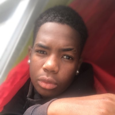 Sou o que sou não o que as pessoas queriam que fosse😴. 🇦🇴🇵🇹