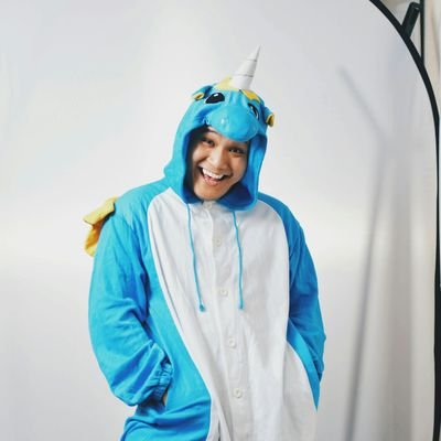 limdynasty1's profile picture. chronically overwhelmed