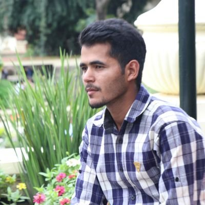 आमा ! म अन्धो भाको छैन  तर पनि यो उज्यालो  सन्सारमा बस्दा, अँध्यारो कोठामा थुनिए  जस्तो महशुस  हुन्छ !