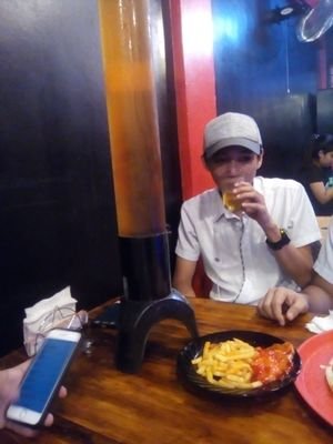 LesterV63030876's profile picture. Pro player x Dota player