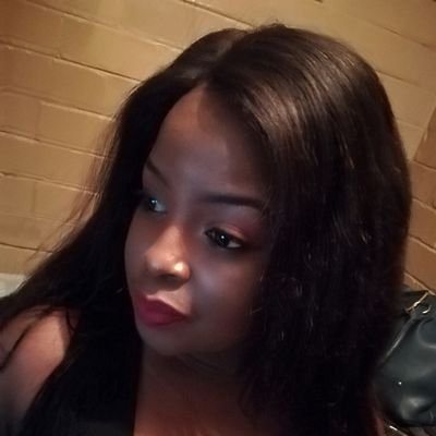 Transparent and loving 😄❤❤❤❤God-fearing.Ever bubbly and proud mom to Asimbonge Andani Mahlobo.