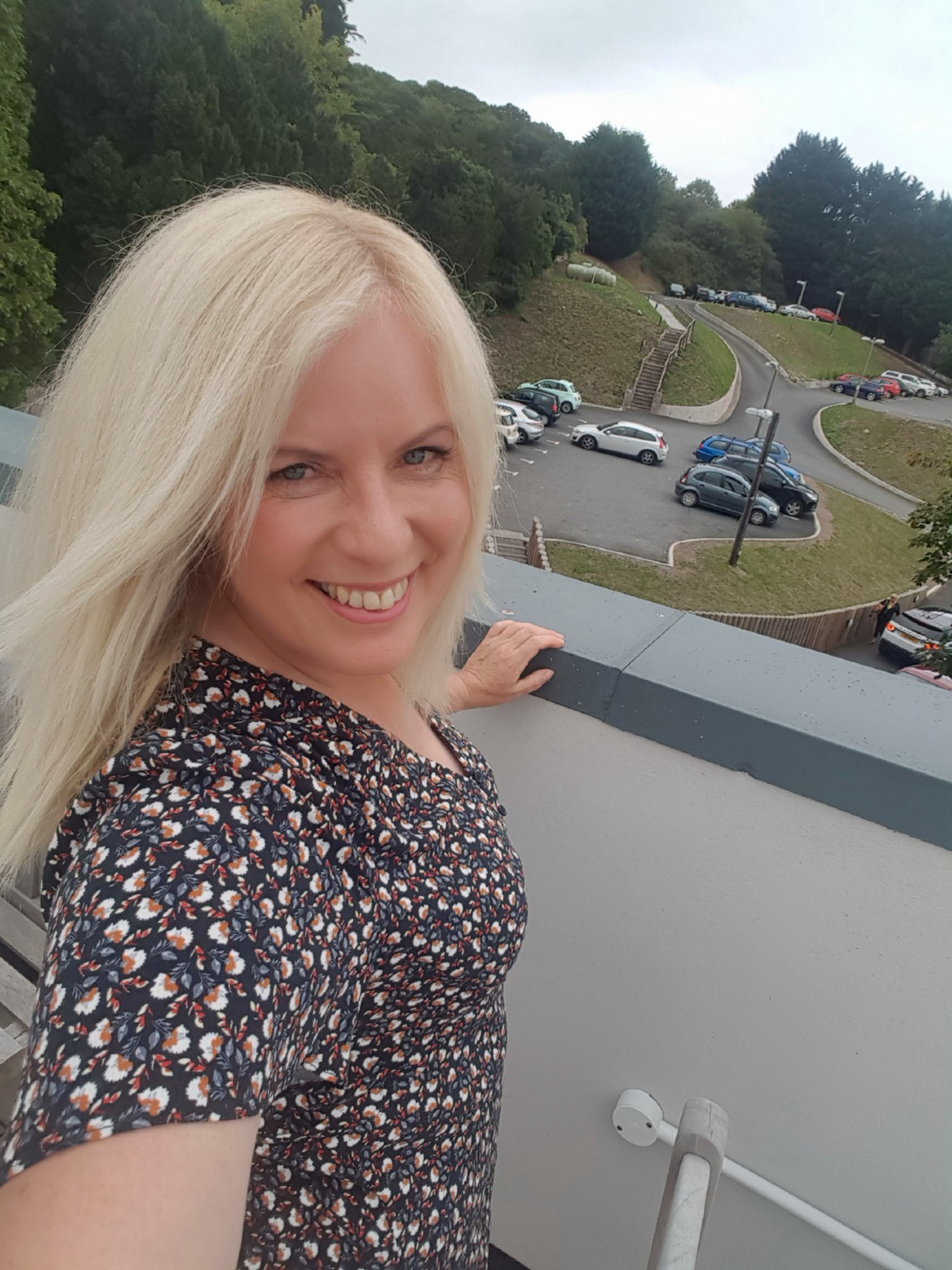DianaDewhurst's profile picture. Social Work Manager 
Love to walk in mountains, the challenge of climbing, family orientated,adore horses, cats wild animals and campaigns to save the species.