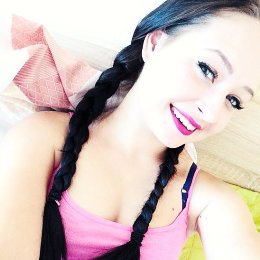 chhiepinjaaaa's profile picture. ♠jautra
♠miilja
♠trakule :d
♠smaidiiga
♠vnk jaux cilveecinjsh ♥

◘Necenties atrgriezt to, kas jau vienreiz no Tevis atteicās...