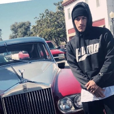 A_Sweet_V's profile picture. AV 💬 55 🕊 👻:av_boomin