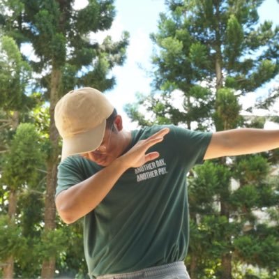 JohnShileph's profile picture. DSquared Community