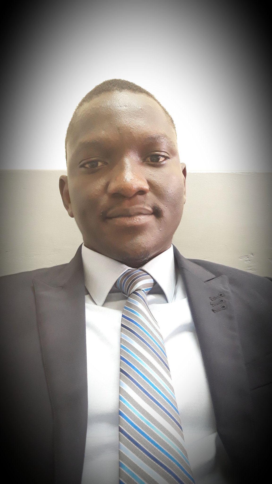akinsabby's profile picture. Programme Analyst, Web Programmer, and you get to know the rest! #TeamBarca #Youngmilly...Am a kool person but if I piss-u-off,u beta go wewe.